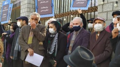 تصویر تئاتری‌ها برابر مجلس