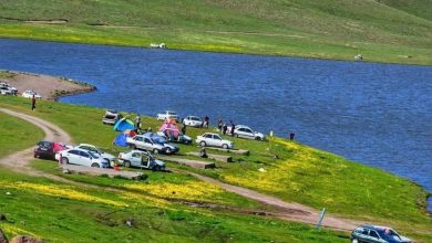 تصویر گردشگران پرشمار دربند تهران