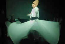 تصویر نمایش‌نامه‌خوانی قوانین عشق با اجرای رقص سماع