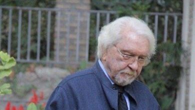 تصویر یادواره داریوش شایگان با مستند “زائر شرقی” در جشنواره بینالمللی سینما حقیقت