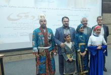 تصویر گام دوم بیست و یکمین بزرگداشت حکیم فردوسی در آرامگاه سعدی شیرازی